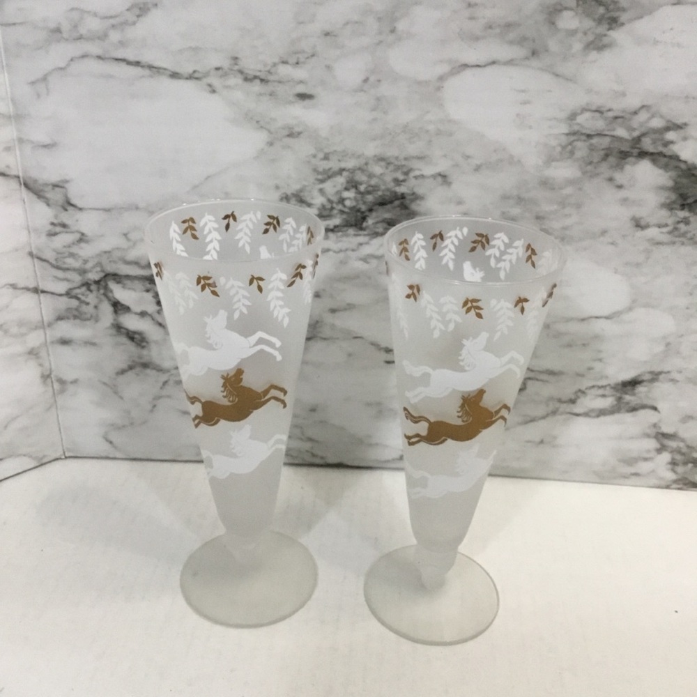1950's Pilsner Glasses by Libbey Frosted Horses, Set of 2 - Picture 11 of 12